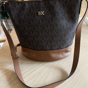 Michael Kors 2 Tone Brown Signature Shoulder Handbag